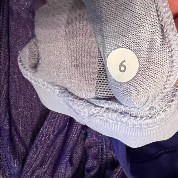 Lululemon Shirt Womens 6 Power Y Tank Top Purple Built in Bra Racerback Activewe - Picture 5 of 11
